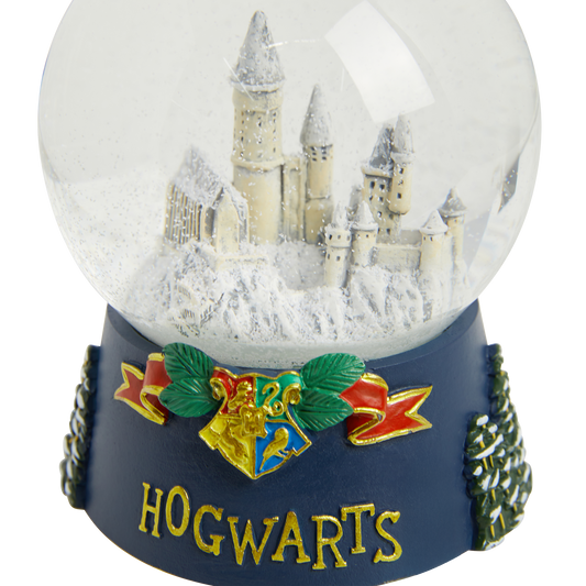 Hogwarts in the Snow Castle Snow Globe